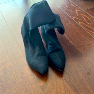 Vagabond black booties size 8